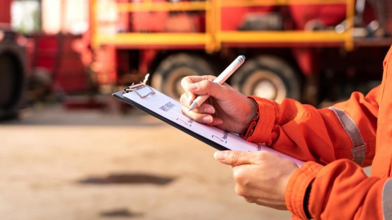 How Truck Dispatching Services are Reshaping the Logistics Industry