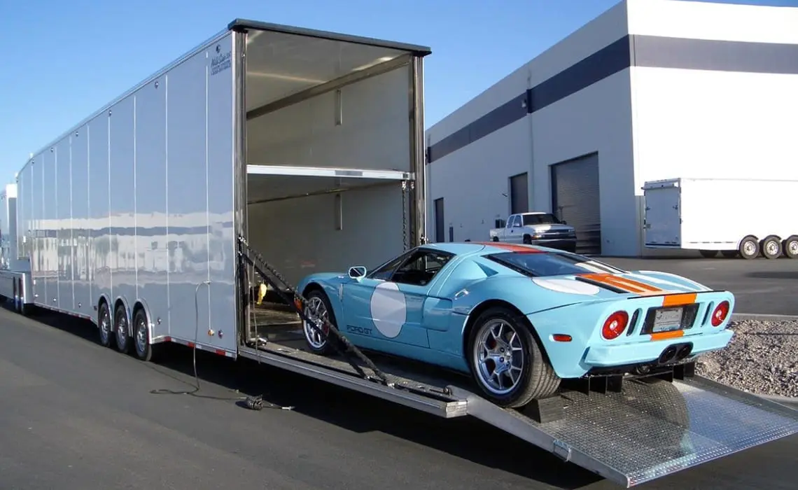 When Enclosed Transport is the Right Choice for Your Lamborghini