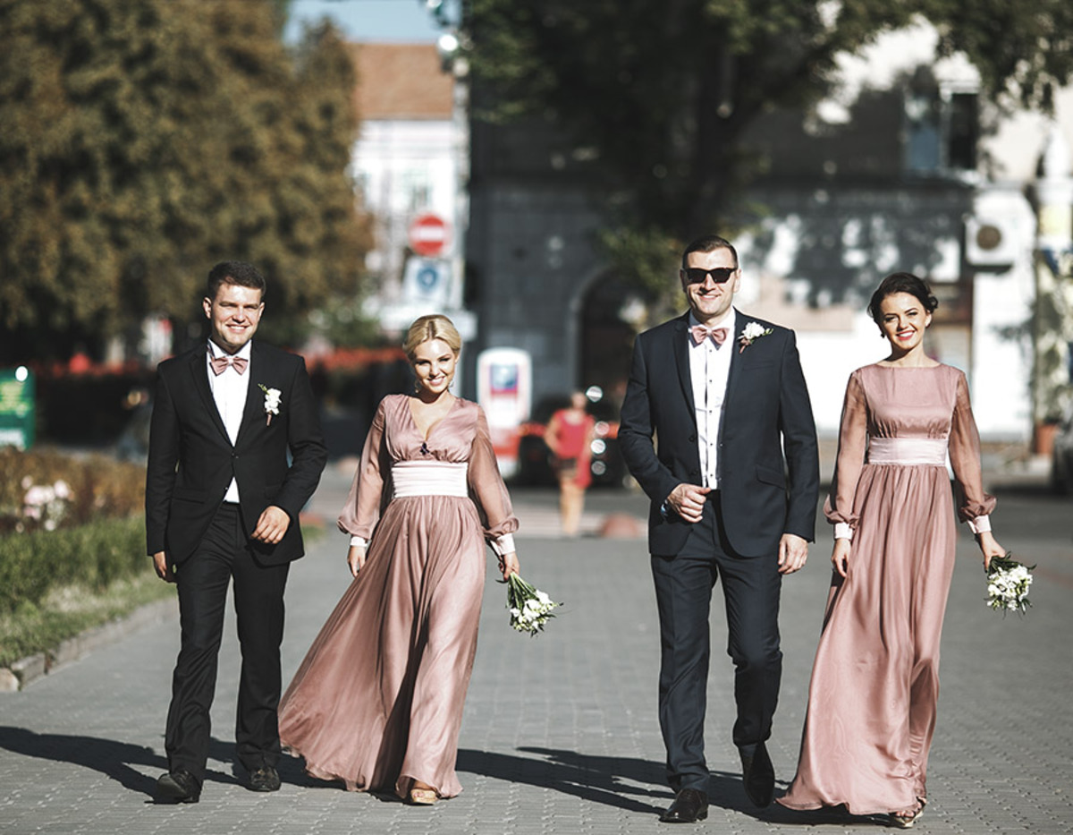 How to Dress Elegantly as a Wedding Guest