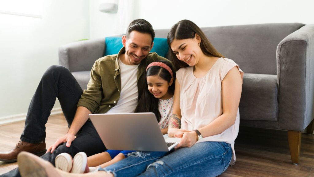Navigating Parenting Challenges with FamousParentings.com: A Beginner’s Guide